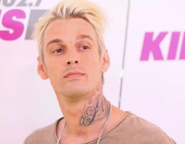 在去年集体出柜的11位大牌男明星。 - 51虹马 在去年集体出柜的11位大牌男明星。 - 51虹马