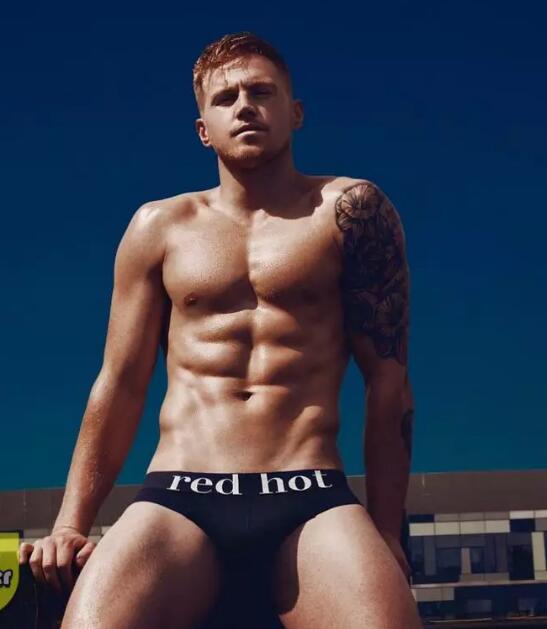 2019月历又放大招？可口男孩排排站？ - 51虹马