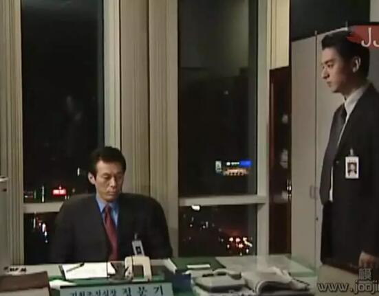 两个孤独的男人越靠越近，彼此取暖！朱镇模颜值逆天！！ - 51虹马