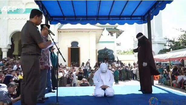 印尼男同志违法 遭公开鞭刑千人围观；韩国首尔酷儿文化节-51虹马