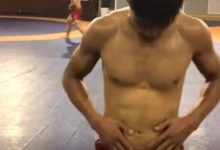 摔跤运动员，红色紧身裤太引人-51虹马