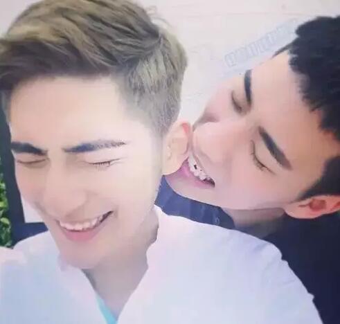 被男朋友撩到.腿.软.是种怎样的体验？-51虹马