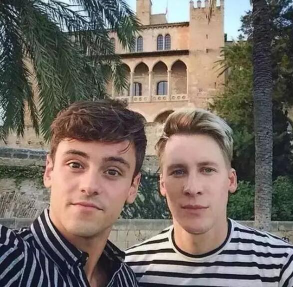 24岁的人生赢家，家庭事业颜值身材全都有 - 51虹马