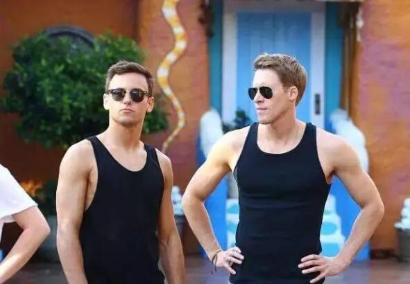 24岁的人生赢家，家庭事业颜值身材全都有 - 51虹马