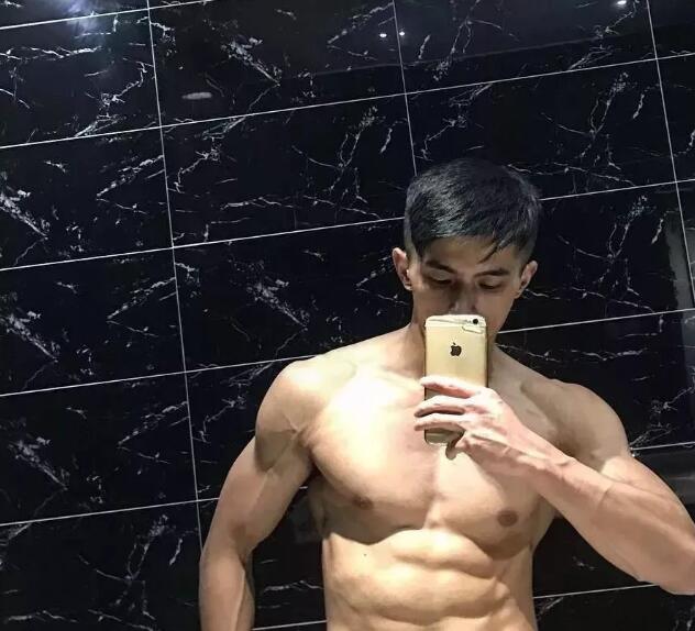 95后大肌霸，竟也有些许口耐。 - 51虹马