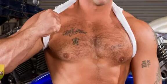 GV男优也迷信：紫色水晶胯下开运，东方力量神秘加持？ - 51虹马