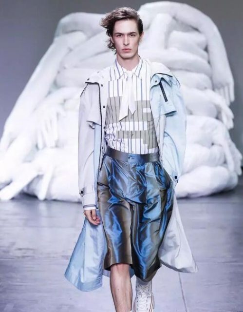 What？男生都开始流行露乳装了？-51虹马