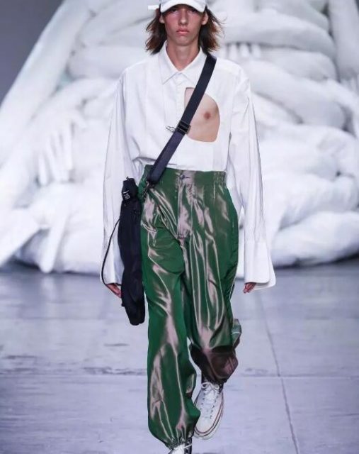 What？男生都开始流行露乳装了？ - 51虹马