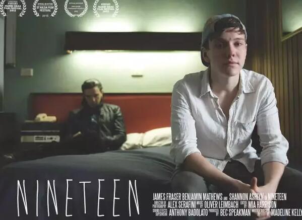 欧美电影，姐姐帮弟弟找男妓破处！-51虹马