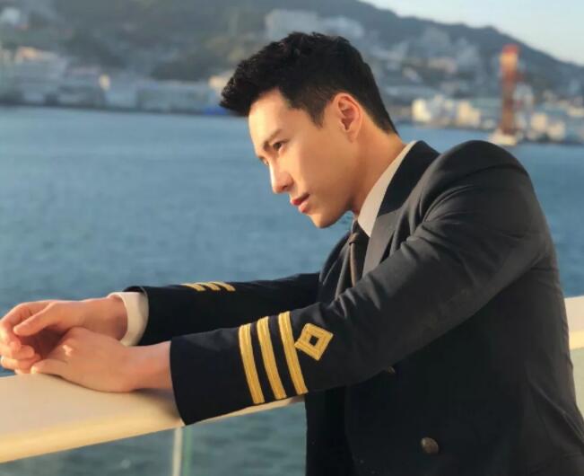 据爆料是名gay？《延禧攻略》这位呆萌男演员竟出演过情欲电影！ - 51虹马