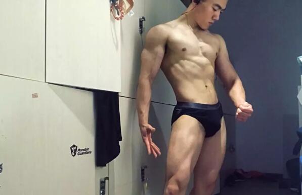 东北电大小哥为了涨粉，脱成这样！ - 51虹马