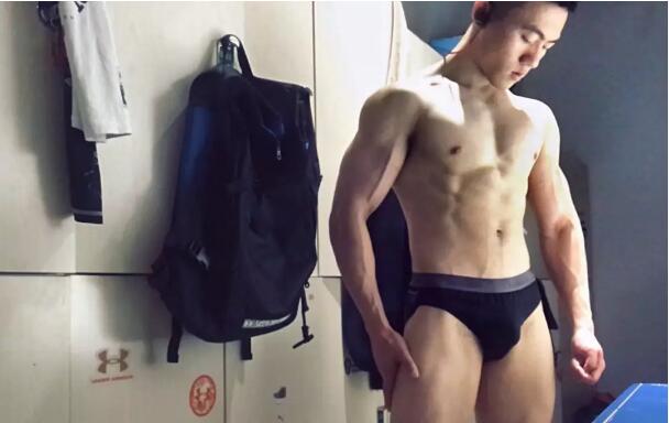 东北电大小哥为了涨粉，脱成这样！ - 51虹马