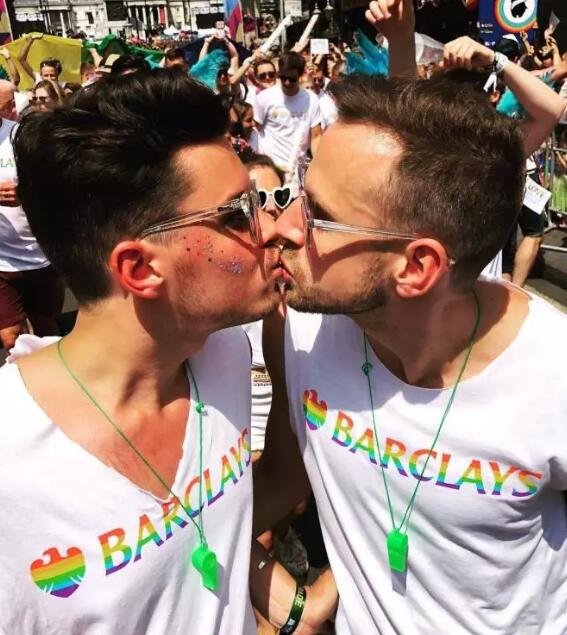 为何落后的国家，也在六月飘满了彩虹？ - 51虹马