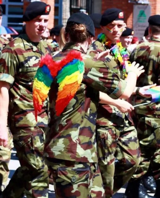 为何落后的国家，也在六月飘满了彩虹？ - 51虹马