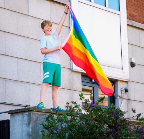 为何落后的国家，也在六月飘满了彩虹？ - 51虹马