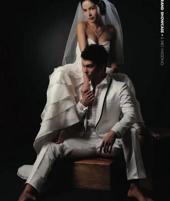 亚裔模特边走边脱，颜值不逊欧美却有个大短板？ - 51虹马