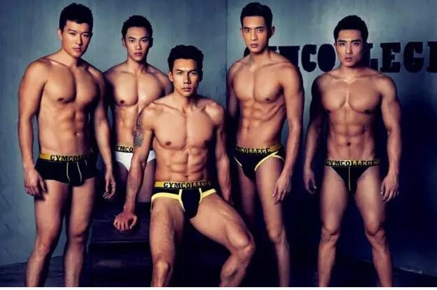 被传“京城四大名鸭”的他曾拍过这样的泳裤秀 - 51虹马