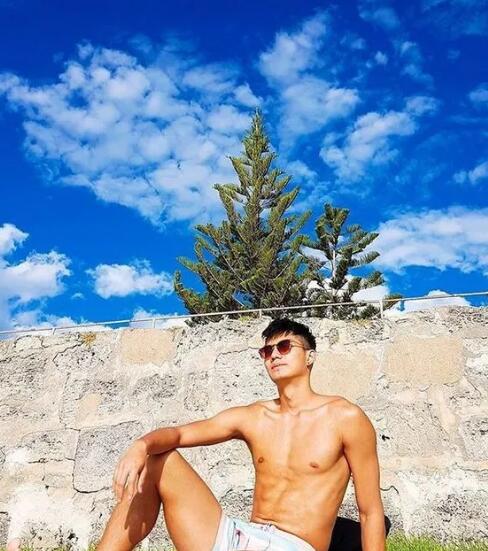 又长又凸又快的男人，原来说的就是这个国家队的田径小哥 - 51虹马