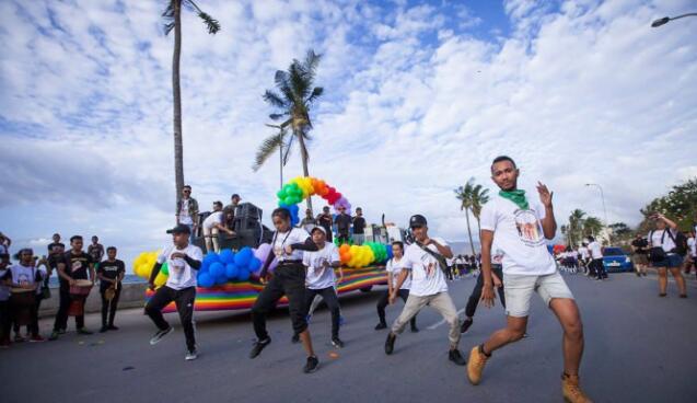 今日国内外同志同性恋资讯汇总:四位男模指控知名摄影师性侵等 - 51虹马 今日国内外同志同性恋资讯汇总:四位男模指控知名摄影师性侵等 - 51虹马