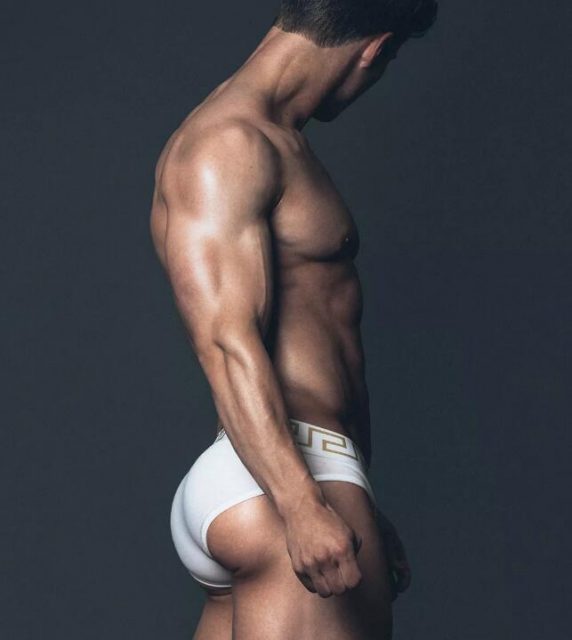 小攻出轨假1竟让我门外坐等，出轨对象还让我跟他远走高飞？ - 51虹马