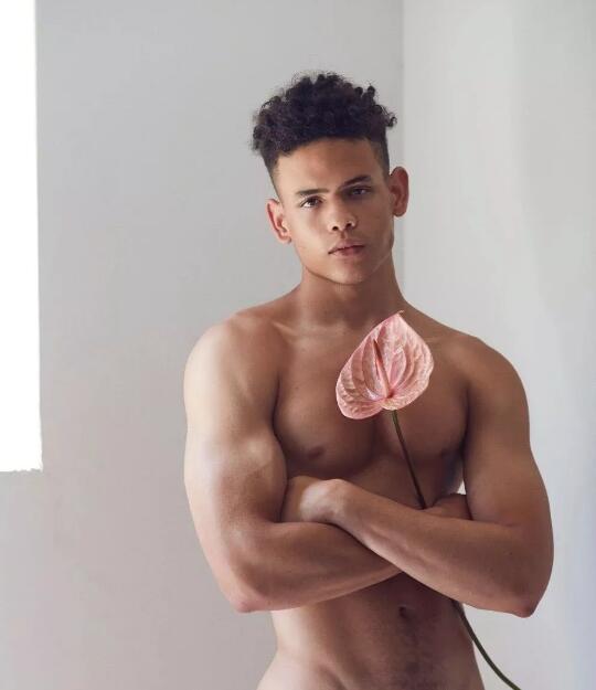 小攻出轨假1竟让我门外坐等，出轨对象还让我跟他远走高飞？ - 51虹马