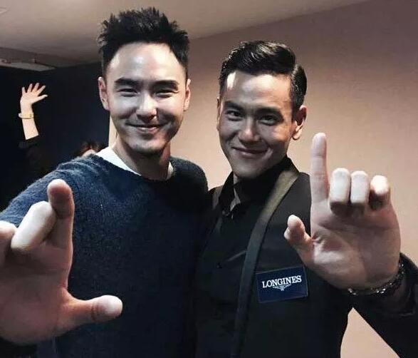 彭于晏和阮经天才是真爱，这是一对拥有对方果照的好基友 - 51虹马