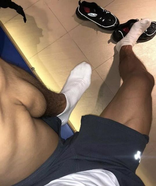 很黑特大足球体育生，笑起来很甜。 - 51虹马