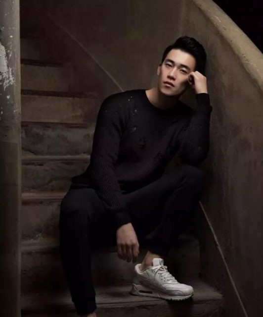 方块胸网红健身小哥，曾与王浩然一起拍片的好“基”友，单身可撩！ - 51虹马