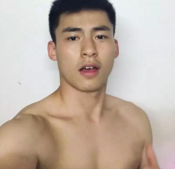 曾那么丑的彪学长找了个清华的小奶狗男友，励志吗 - 51虹马