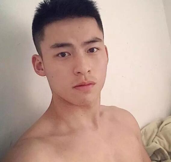 曾那么丑的彪学长找了个清华的小奶狗男友，励志吗 - 51虹马