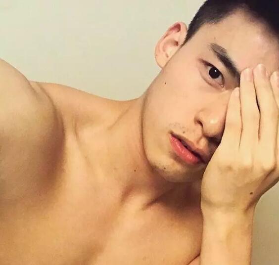 曾那么丑的彪学长找了个清华的小奶狗男友，励志吗 - 51虹马