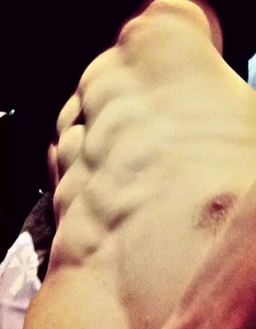 曾那么丑的彪学长找了个清华的小奶狗男友，励志吗 - 51虹马