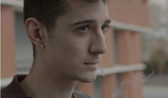 有多少G跟他一样，自此走上了约P之旅。。。 - 51虹马