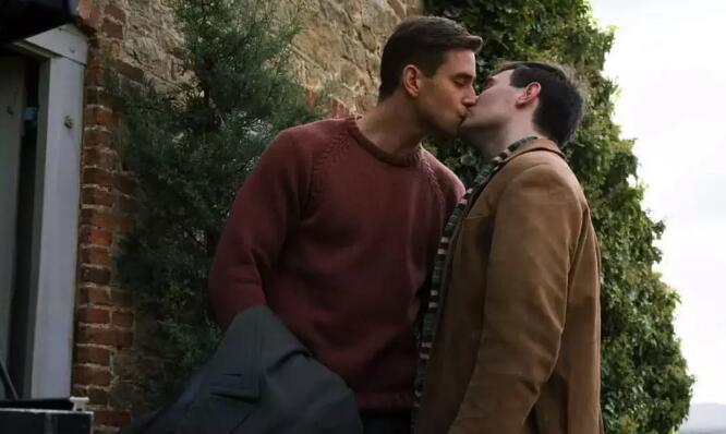 男子约男售货员进厕所，结束后出来碰见BF，他们？-51虹马