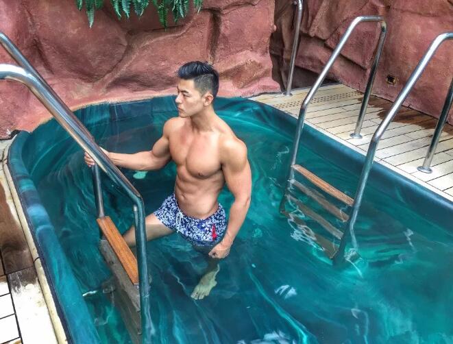 直播圈新晋大篪度天菜，业界第一好评大胸筋肉小狼狗!! - 51虹马