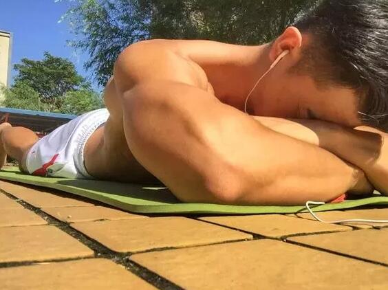 直播圈新晋大篪度天菜，业界第一好评大胸筋肉小狼狗!! - 51虹马