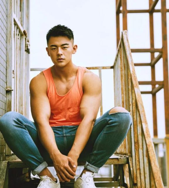 直播圈新晋大篪度天菜，业界第一好评大胸筋肉小狼狗!! - 51虹马