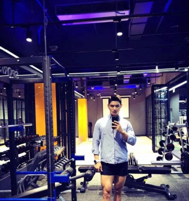 看点∣童颜巨肌长腿小野兽前^后^翘，他的sexxxy已经不允许他再这么低调了！ - 51虹马