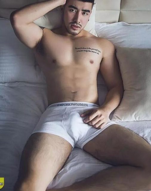 筋肉男模翘臀照被指P图，假照纷纷被扒皮看好戏！ - 51虹马