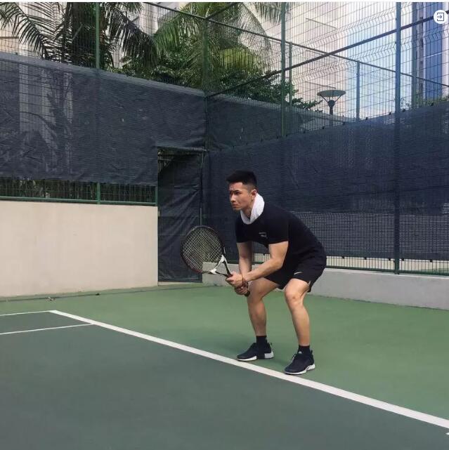 超模刘雯师弟花式秀躁动，一句留言泄露了不得的秘密！ - 51虹马