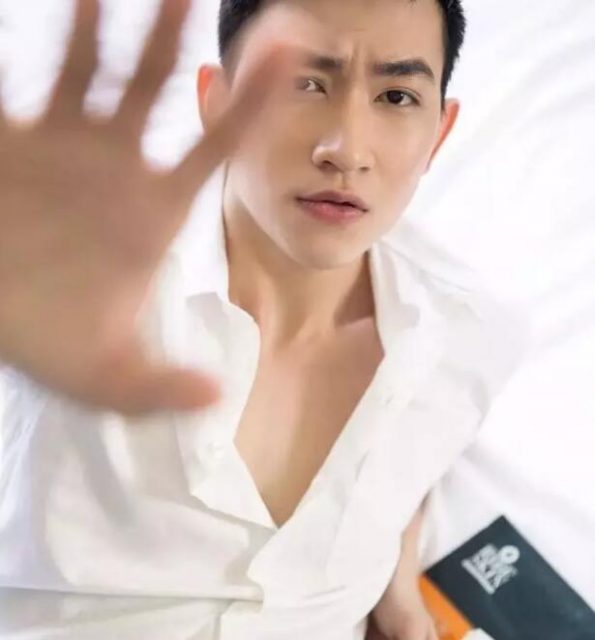 越南籍最帅兵哥哥,军装+正装制服诱惑,你能抗几秒? - 51虹马 越南籍最帅兵哥哥,军装+正装制服诱惑,你能抗几秒? - 51虹马