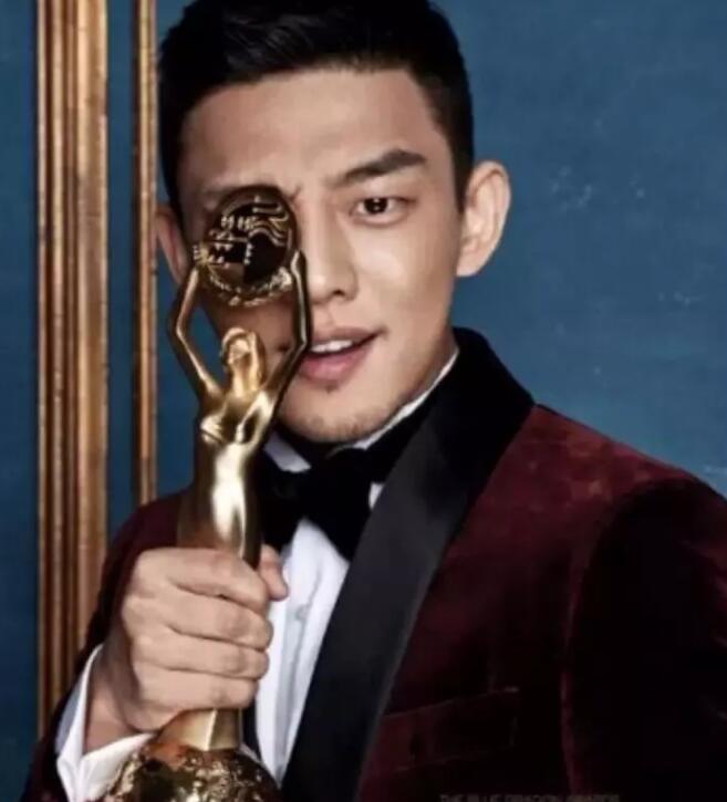 韩国影帝刘亚仁居然出柜，网友们表示心态炸裂-51虹马