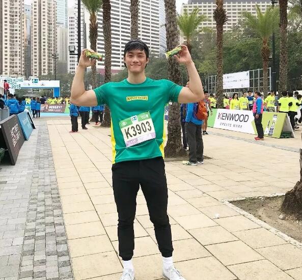 香港健身男神WAIKIN 赴泰拍摄 - 51虹马