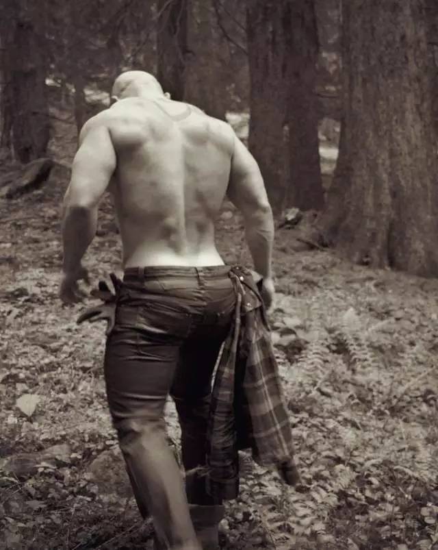 曾经的 基V 男星重操旧业,你肯定看过他拍的片! - 51虹马 曾经的 基V 男星重操旧业,你肯定看过他拍的片! - 51虹马