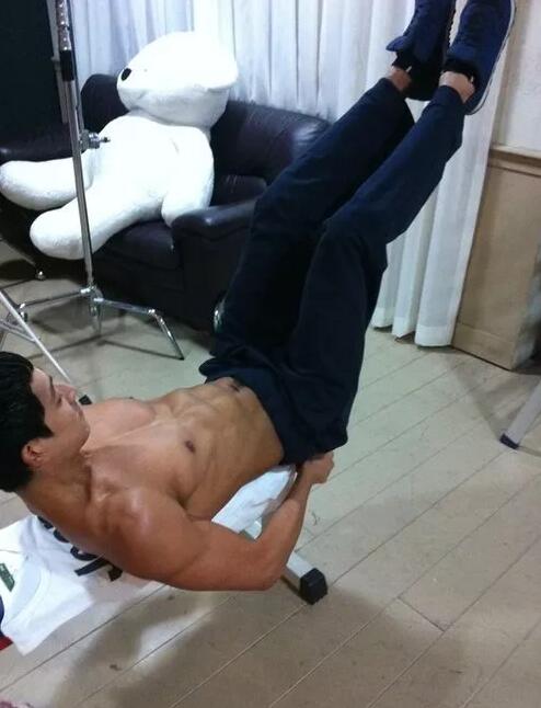 岛国基片HR ，一年撸一万多部基V的体验！！ - 51虹马