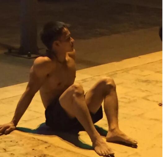 岛国基片HR ，一年撸一万多部基V的体验！！ - 51虹马