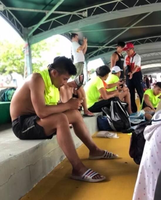 岛国基片HR ，一年撸一万多部基V的体验！！ - 51虹马