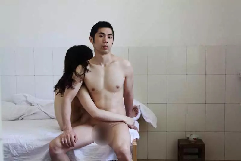 专访国际摄影师沈玮：不用试着融入男同志的性感框架，要展现属于自己的气场 - 51虹马