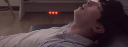 【韩国/新剧】帅哥第一次鼓起勇气约男孩，全程被室友看见 - 51虹马