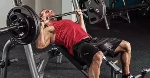 运动增肌时最容易忽视的“致命”错误！ - 51虹马